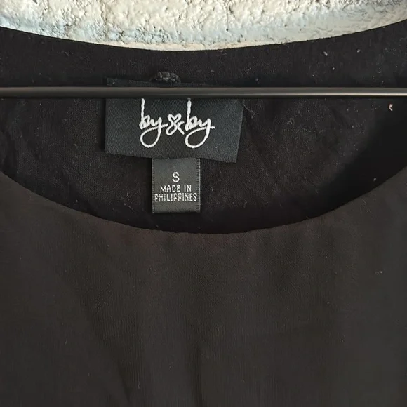 by & by womens flowy mesh blouse - Picture 2 of 4